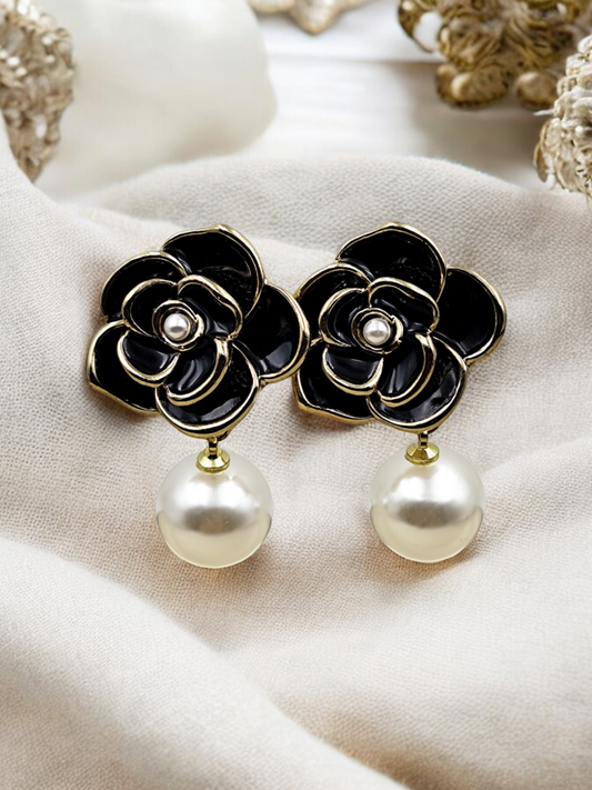 MIDNIGHT ELEGANCE